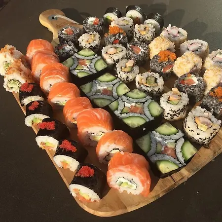 Mealsaveurs & شقة *
